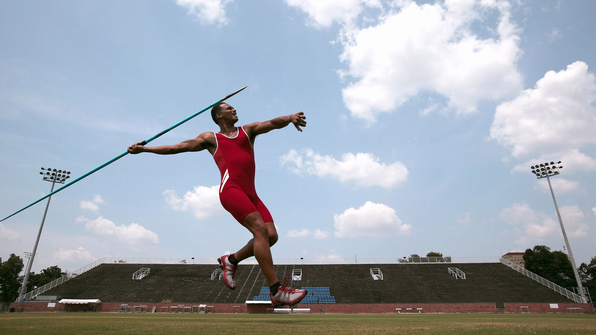 _多维场景运动体验：虚拟科技点亮未来_，多维布局